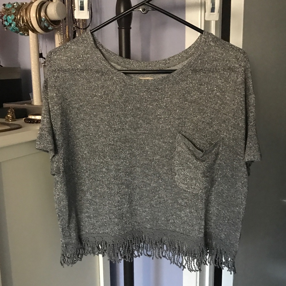 Shimmering grey crop top